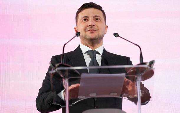 Офис президента показал как проходит рабочий день Зеленского