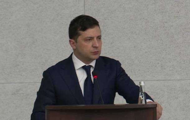 Зеленский мотивировал Кабмин погасить долги шахтерам