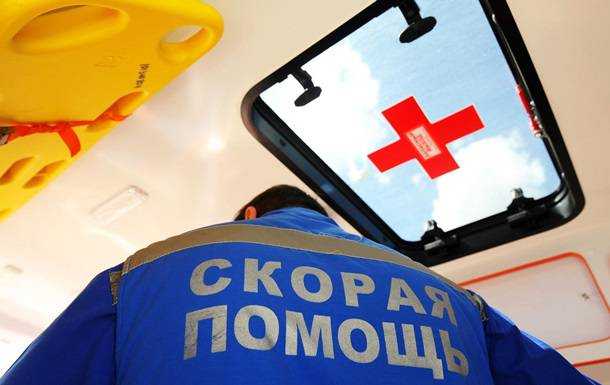 Школьник выпрыгнул из окна, чтобы впечатлить друзей