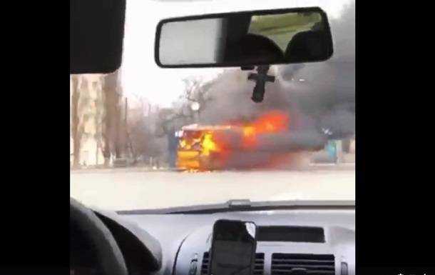 В Киеве на ходу сгорела маршрутка