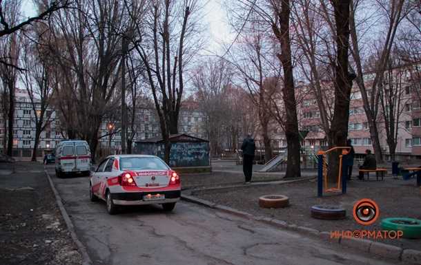 В Днепре на детской площадке нашли труп.