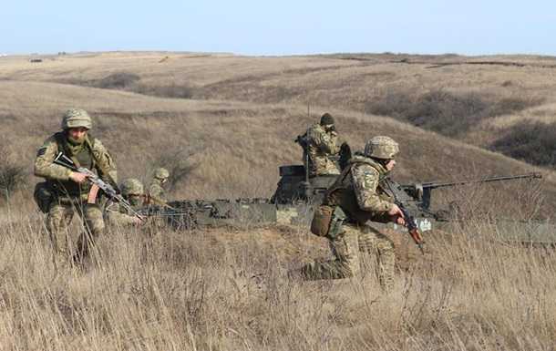 Сутки на Донбассе: погиб военный, пятеро ранены