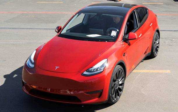 Tesla собрала миллионный электромобиль