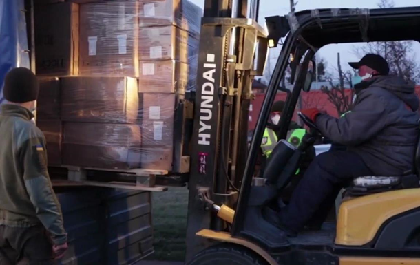 В МВД показали, как доставляют тесты по Украине