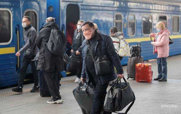 Украинцев, вернувшихся из-за границы, обязали проходить обсервацию