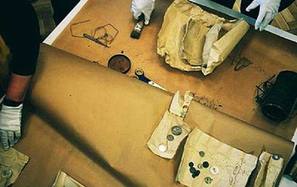 Во время ремонта церкви найдена древняя "капсула времени"