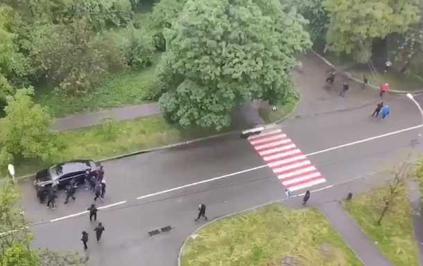 Появились новые видео перестрелки в Броварах