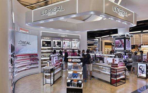 L'Oreal убирает из описания косметики слова “светлая” и “белая”