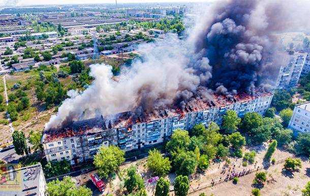 В Новой Каховке произошел пожар в многоэтажке
