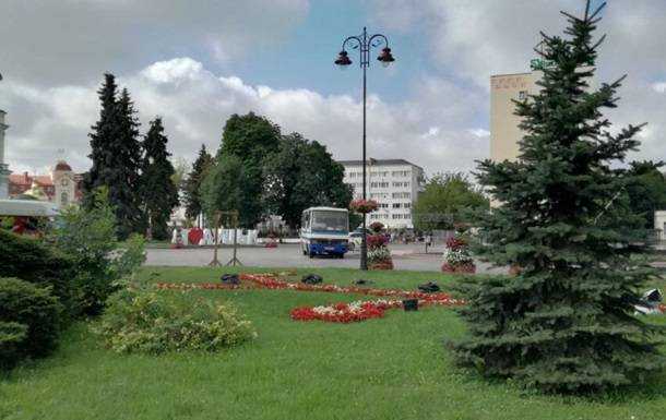 В центре Луцка захватили автобус с заложниками