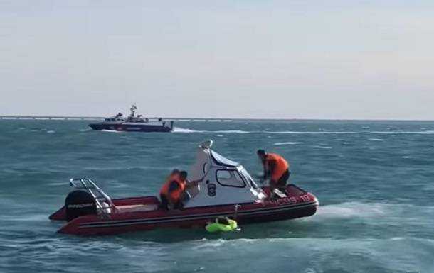 В Керченском проливе затонула бронемашина