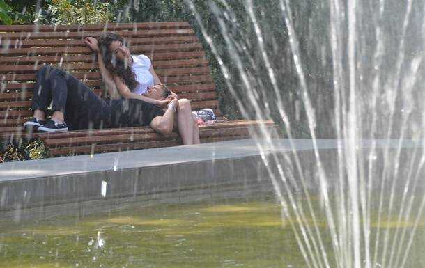 Украинские синоптики дали прогноз погоды на август