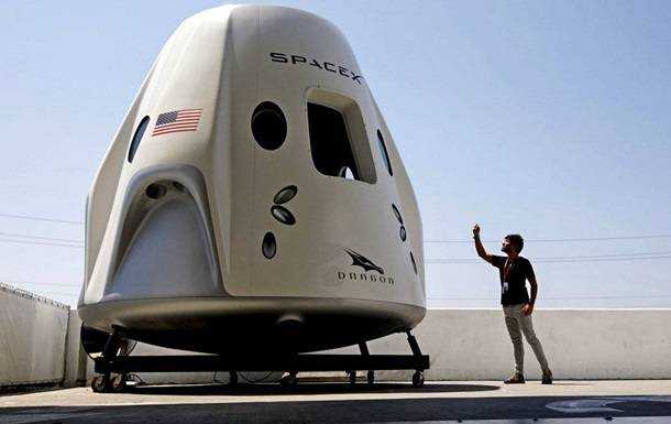 Космический корабль Crew Dragon успешно вернулся на Землю