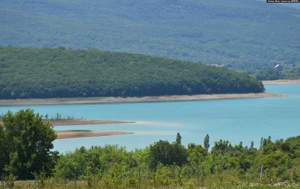 В Крыму начали ограничивать подачу воды