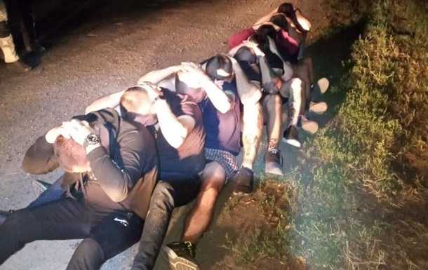 Со стрельбой под Харьковом связаны еще 35 человек
