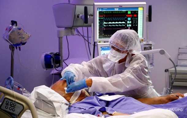 Во Франции за сутки выявили рекордные десять тысяч случаев COVID-19