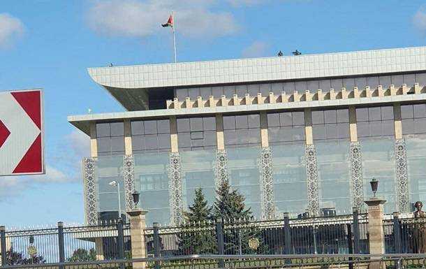 На крыше резиденции Лукашенко замечены снайперы