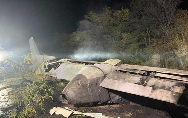Зеленский поставил полеты АН-26 на паузу
