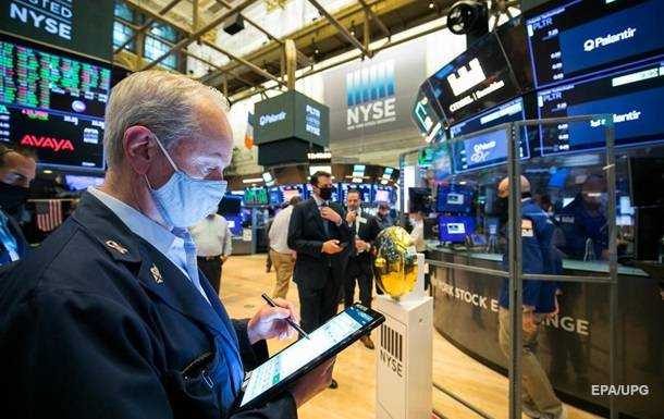 На фоне известий о болезни Трампа, в США упали биржевые индексы