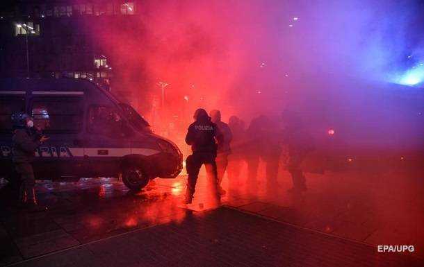 В Италии прошли массовые протесты противников карантина