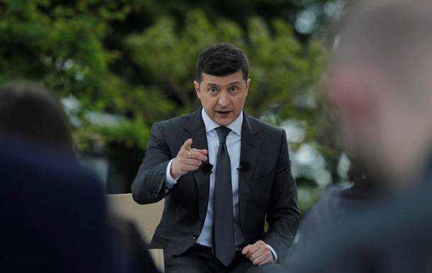 Зеленский назвал виновников кризиса с КСУ