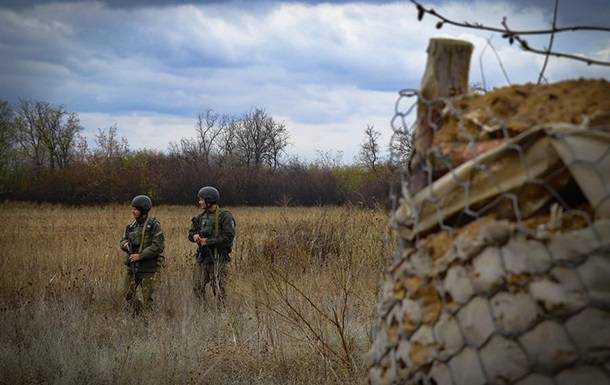 Сутки ООС: нарушение режима тишины, ранен военный
