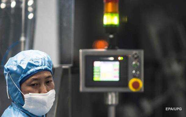 В Китае почти миллиону человек сделали прививку COVID-вакциной