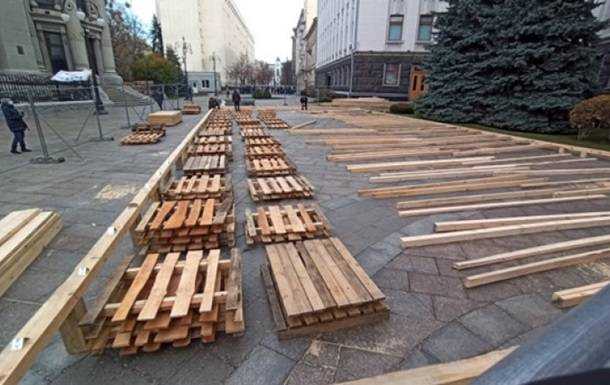 В ОП рассказали, кто профинансирует каток на Банковой