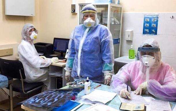 Глава ВОЗ в Европе встретился с медиками Киева