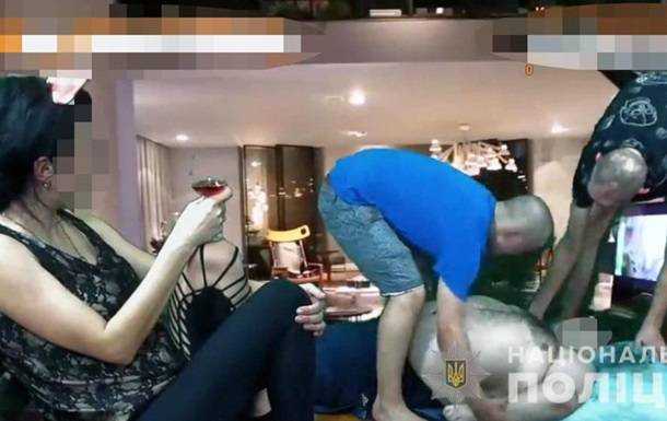 Житомирские блогеры снимали на видео пытки друг друга