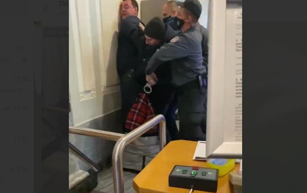В здание Рады пытался ворваться неизвестный