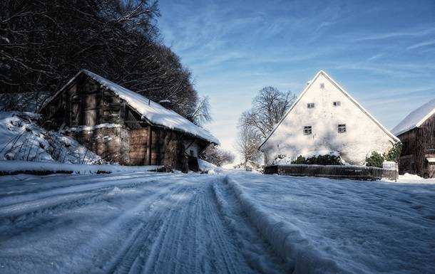 Житель Чернігівщини "убив" людину, щоб біля його будинку прибрали сніг