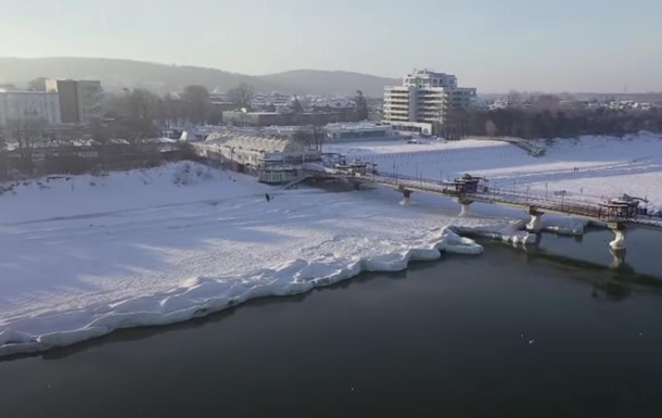 Берег Балтійського моря замерз вперше за багато років
