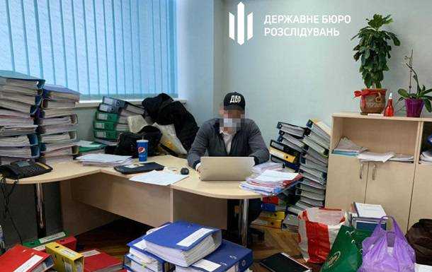 У керівництва ДАБІ пройшли обшуки