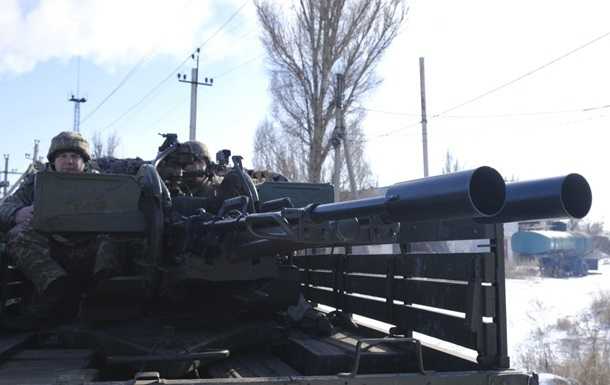 У зоні ООС за день вісім обстрілів