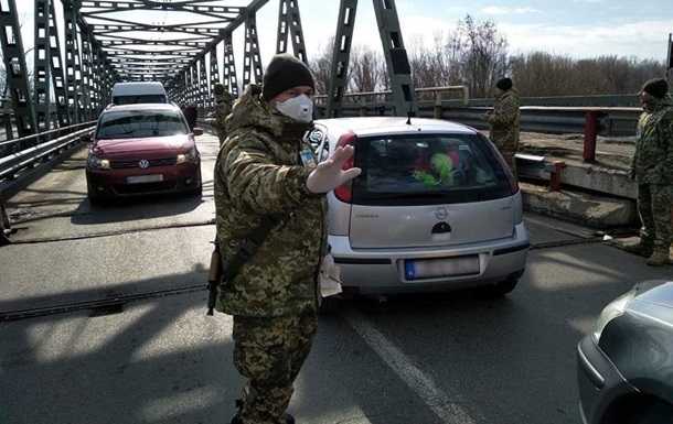 Умови в'їзду в Україну посилять