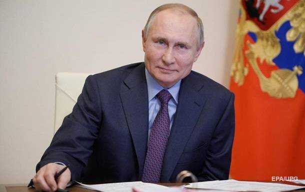 Пєсков пояснив непублічну вакцинацію Путіна