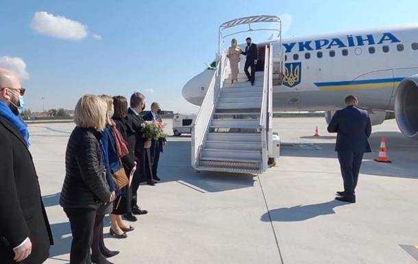Зеленський прибув до Франції
