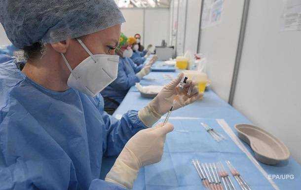 Україна позичить 2,5 мільярда на вакцинацію