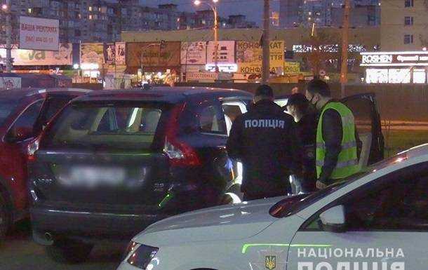 У Києві зловмисник взяв у заручники двох жінок і вимагав викуп