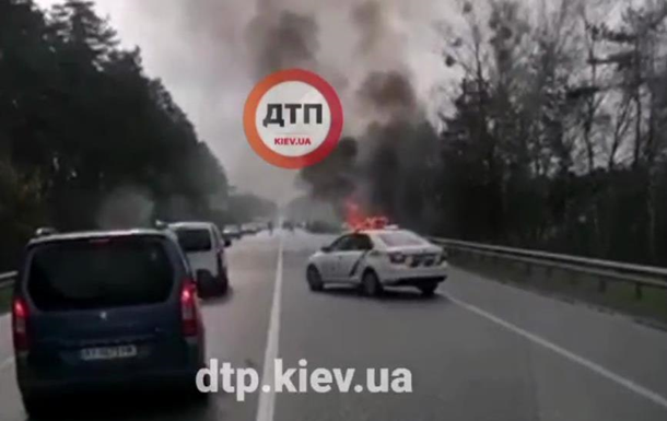 Під Києвом в авто на ходу вибухнув газовий балон