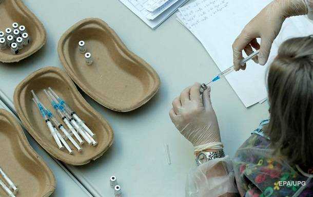 У США будуть колоти Pfizer підліткам