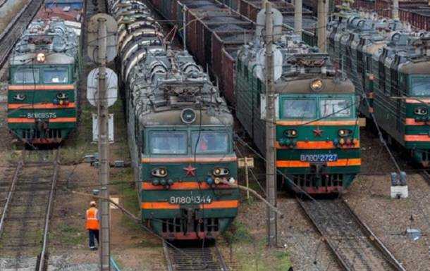 В Укрзалізниці розслідують розкрадання 140 тонн дизпалива
