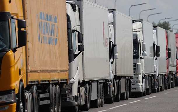 На кордоні Білорусі з країнами Європейського Союзу виїзду очікують більш  тисячи фур