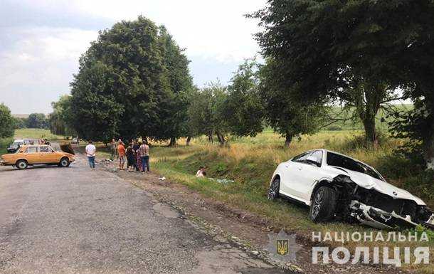 На Вінниччині вагітна за кермом на смерть збила двох жінок