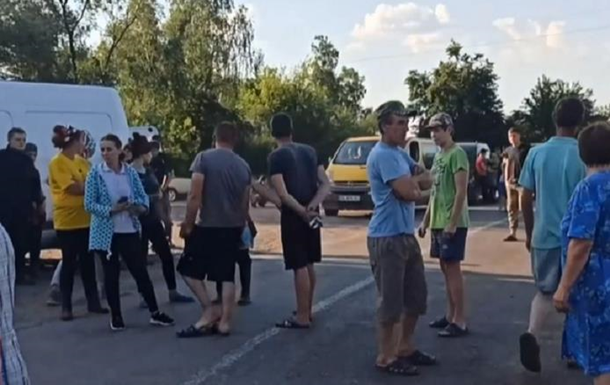 На Житомирщині тривають "чорничні розборки"