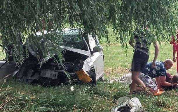 Під Луцьком троє людей загинули у ДТП