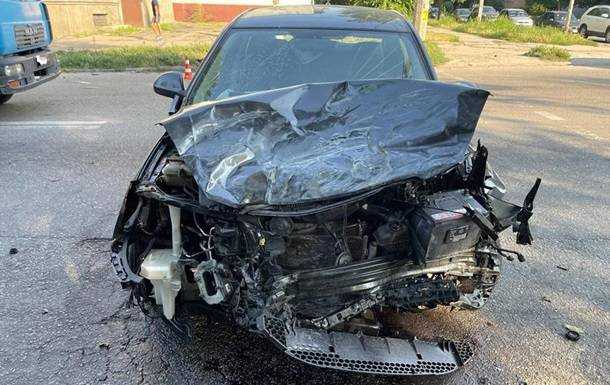 У Запоріжжі авто протаранило маршрутку з пасажирами