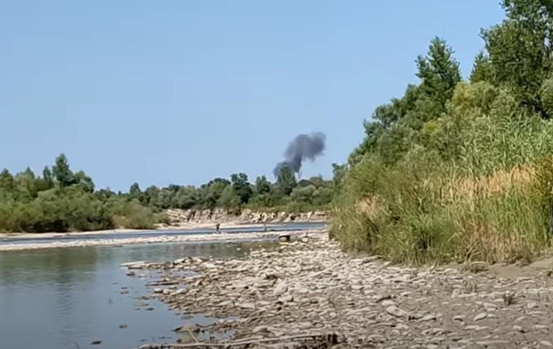 Опублікували відео падіння літака на Прикарпатті
