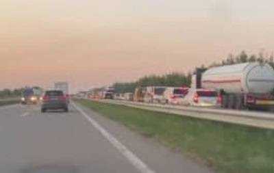 На Одеській трасі через ДТП утворився багатокілометровий затор